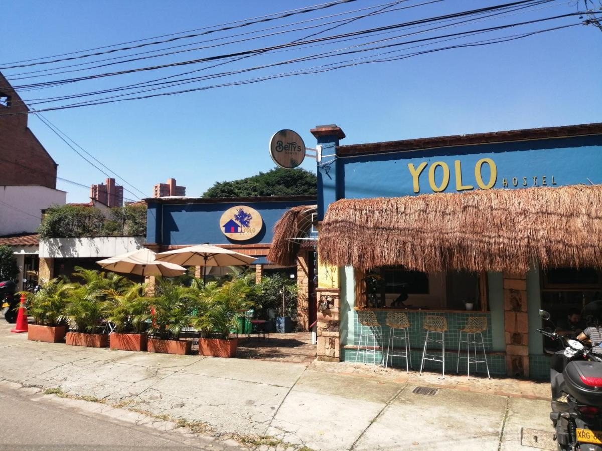 Yolo Hostel Medellin Luaran gambar